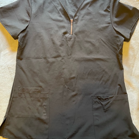 Scrubs Set - Picture 2 of 3